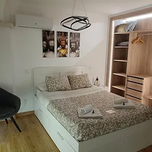  Apartamento Estudio Frailes Centro Histórico De